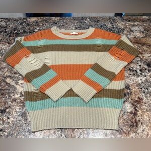 Women’s Zenana Outfitters distressed sweater